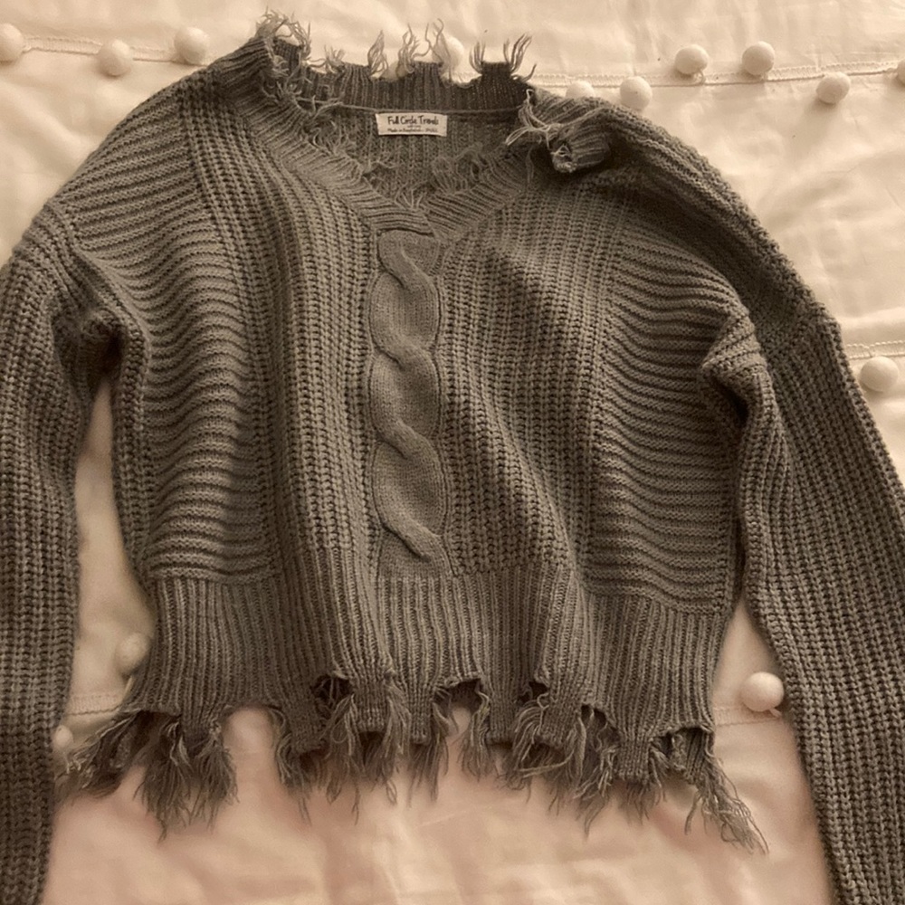 MOST ADORABLE grey sweater